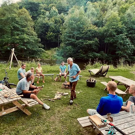 Camp *